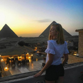 New giza pyramids inn